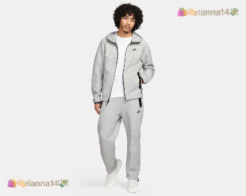 Nike Tech